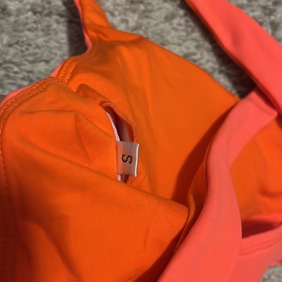 NWOT Orange Sports Bra & Leggings Set - Picture 4 of 7